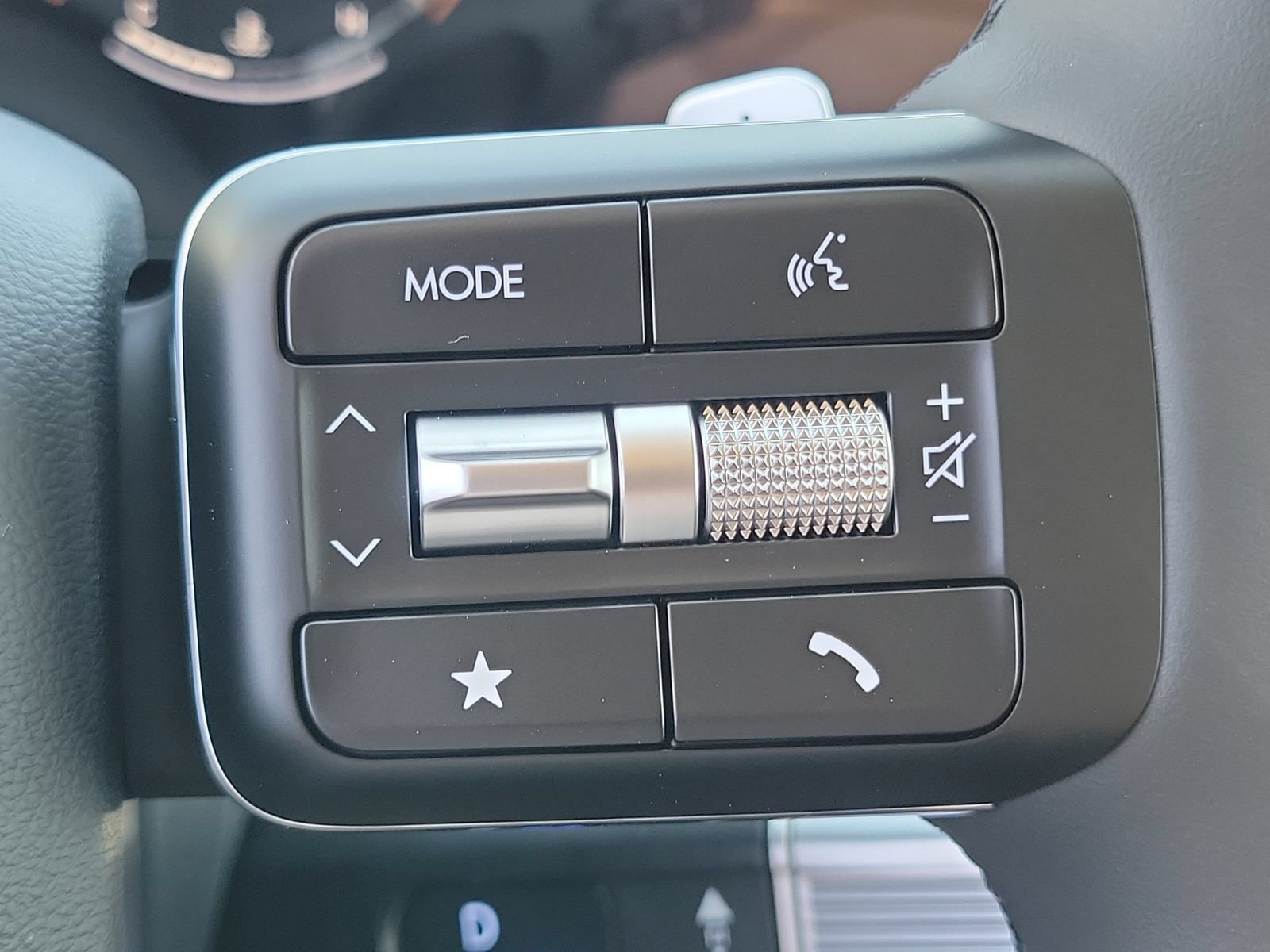 New 2026 Hyundai Santa Fe SE FWD image 9