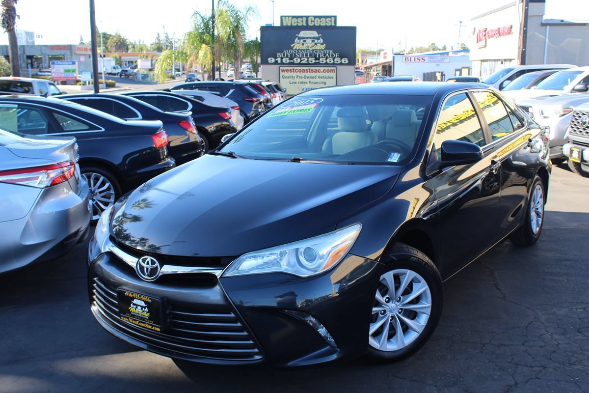 Used 2015 Toyota Camry LE FWD image 34
