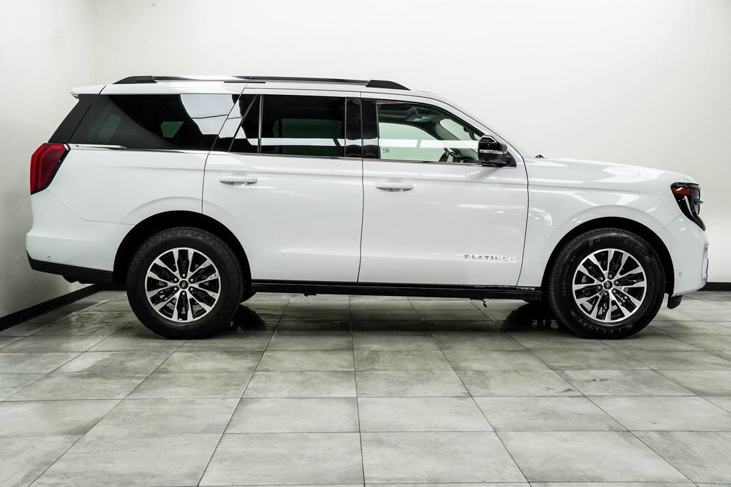 Used 2025 Ford Expedition Platinum AWD/4WD image 10