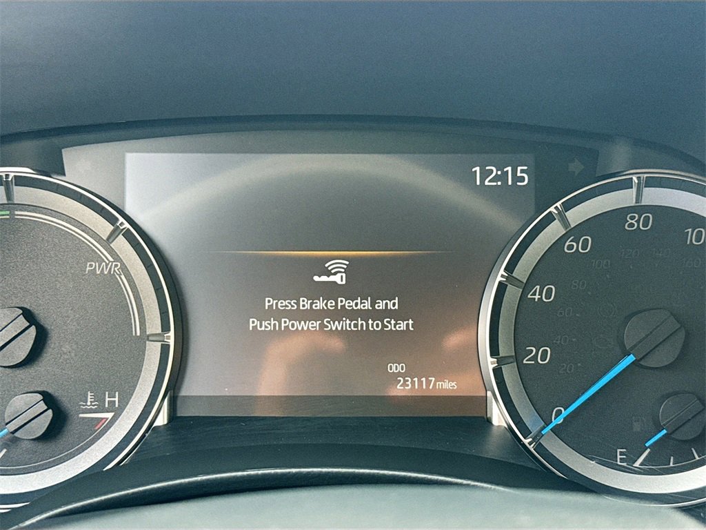 Used 2023 Toyota Highlander Bronze Edition image 13