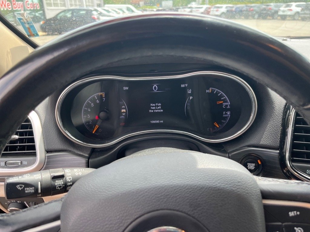 Used 2019 Jeep Grand Cherokee Limited image 13