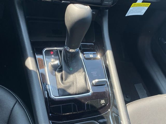 New 2025 Jeep Compass Latitude w/ Sun & Sound Group image 24