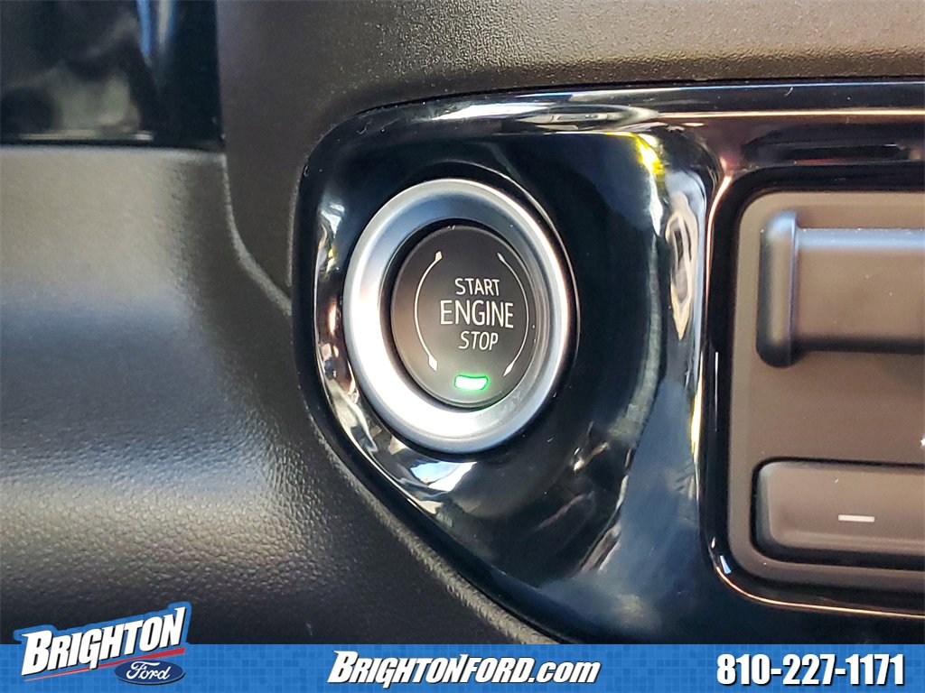 Used 2025 GMC Sierra 1500 Elevation image 30