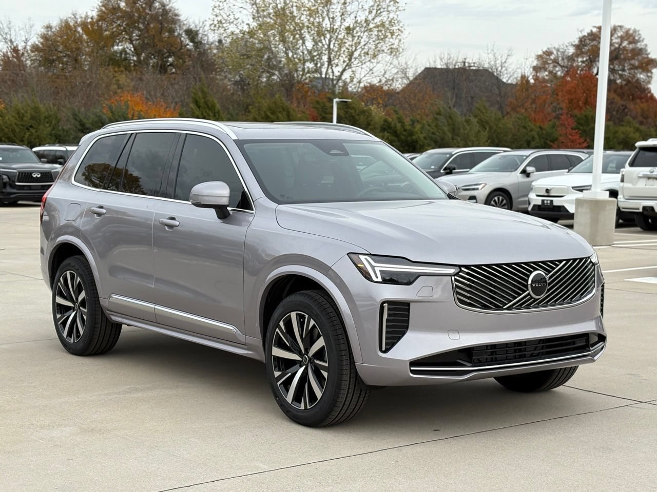 New 2026 Volvo XC90 B6 Core w/ Protection Package Premier AWD/4WD image 3