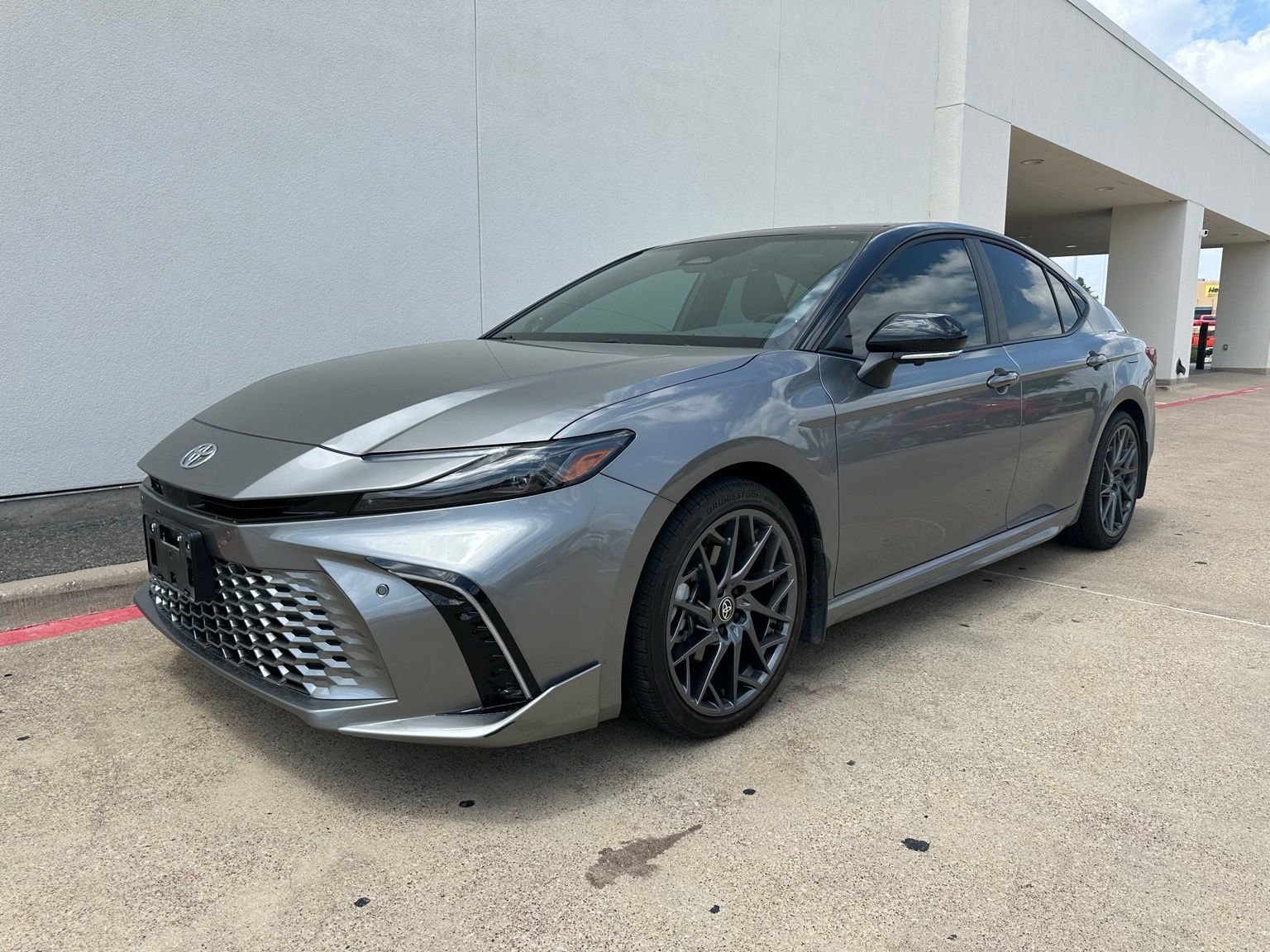 Used 2025 Toyota Camry XSE w/ Premium Plus Package FWD image 3