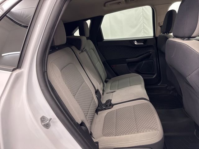 Used 2020 Ford Escape SE image 24