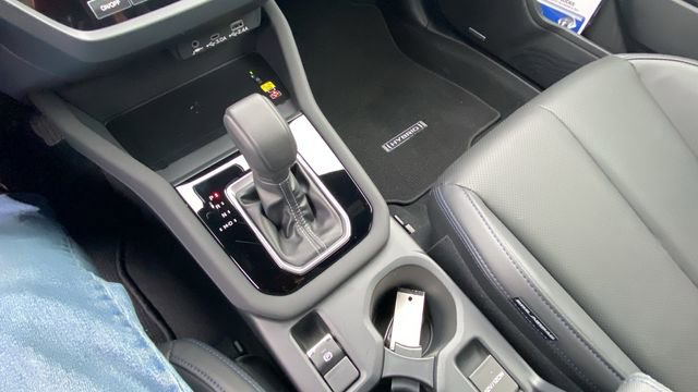 Used 2025 Subaru Forester Limited image 30