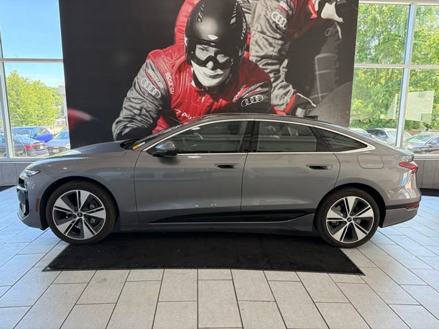 Used 2025 Audi A6 e-tron Premium Plus w/ Premium Plus AWD/4WD image 2