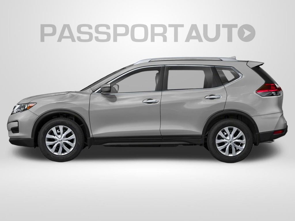 Used 2017 Nissan Rogue SV AWD/4WD image 4