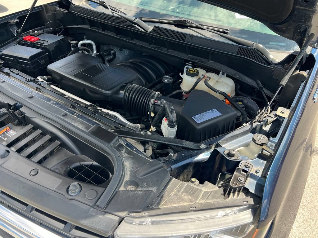 Used 2021 Chevrolet Silverado 1500 LT AWD/4WD image 44