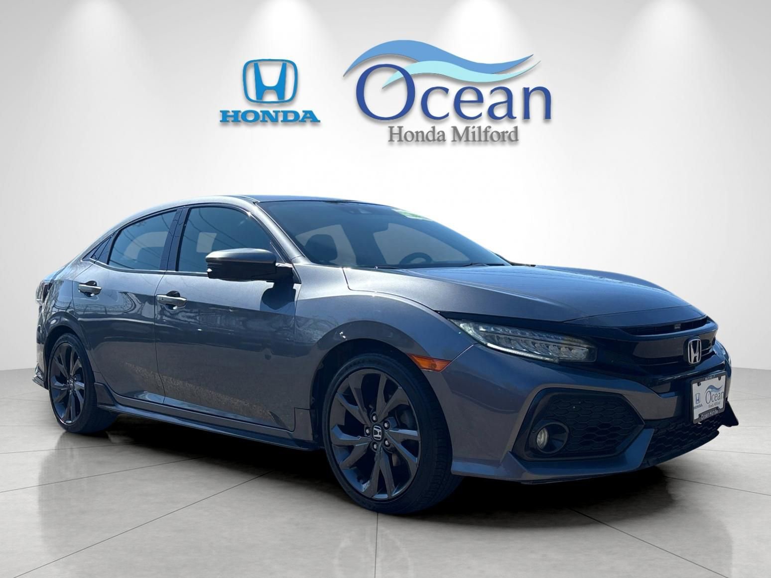 Used 2019 Honda Civic Sport Touring image 1
