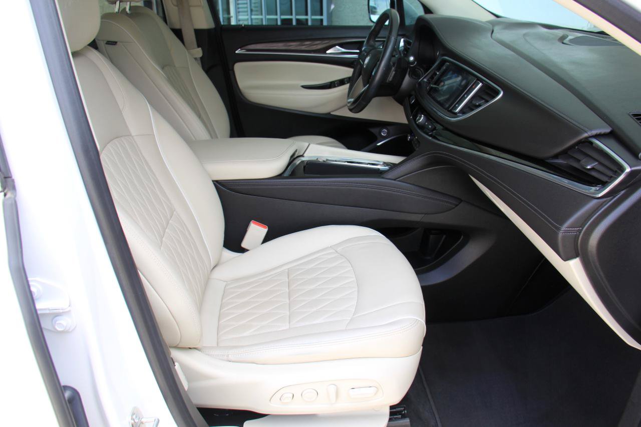 Used 2023 Buick Enclave Avenir w/ Avenir Technology Package FWD image 30