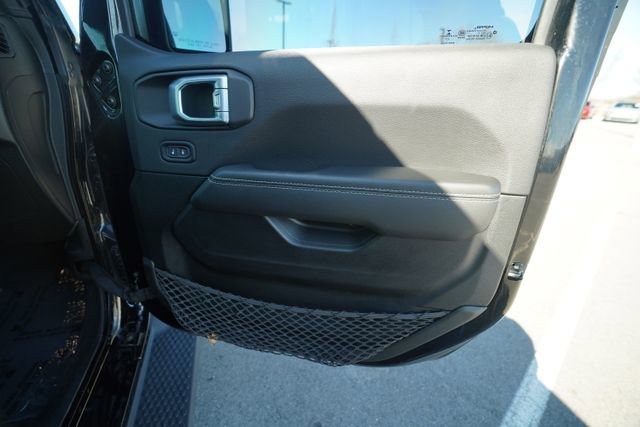 Used 2022 Jeep Wrangler Unlimited Sahara 4xe w/ Cold Weather Group image 21