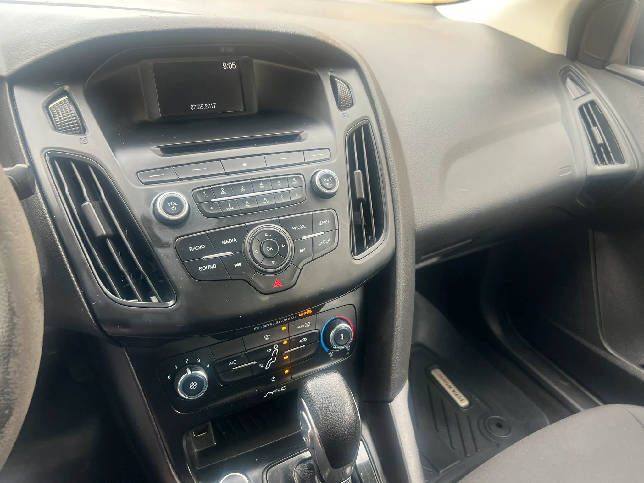 Used 2017 Ford Focus S FWD image 22