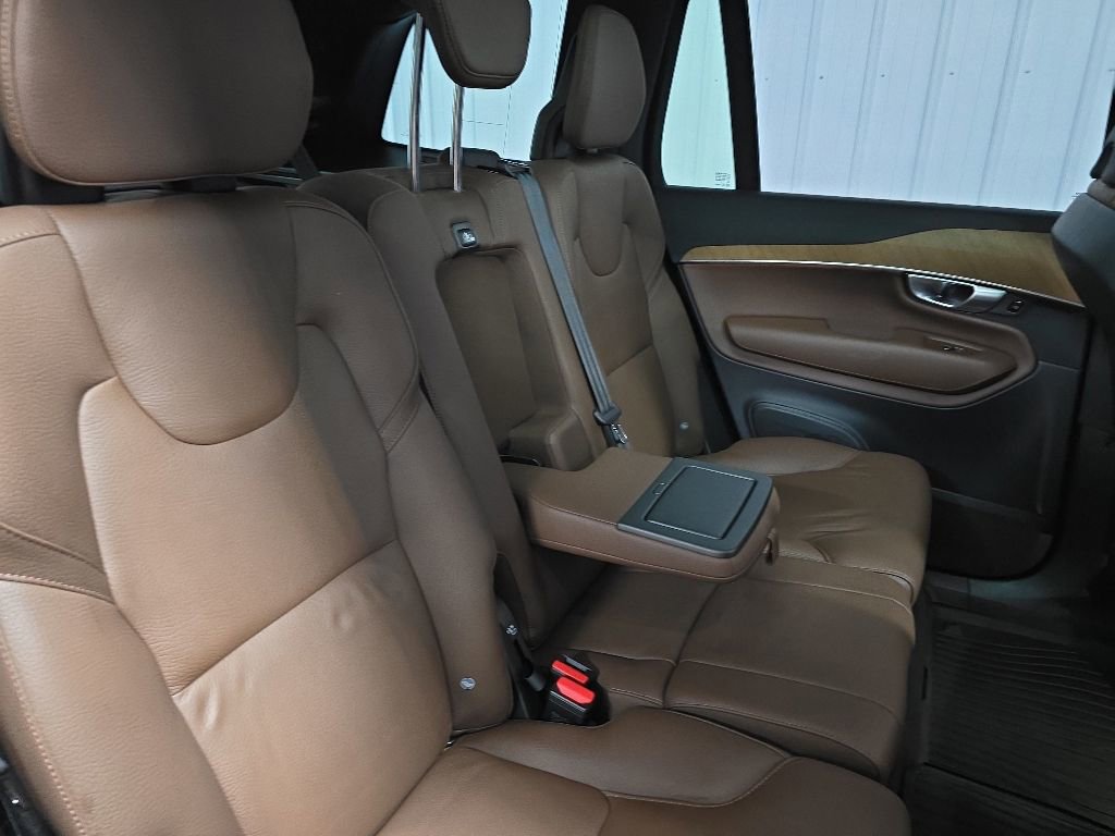 Used 2024 Volvo XC90 B6 Plus w/ Protection Package AWD/4WD image 17