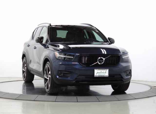 Used 2022 Volvo XC40 T5 R-Design