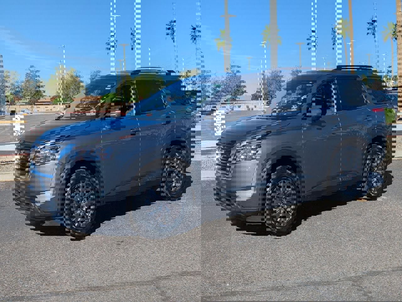 Certified 2024 Nissan Pathfinder SV image 2