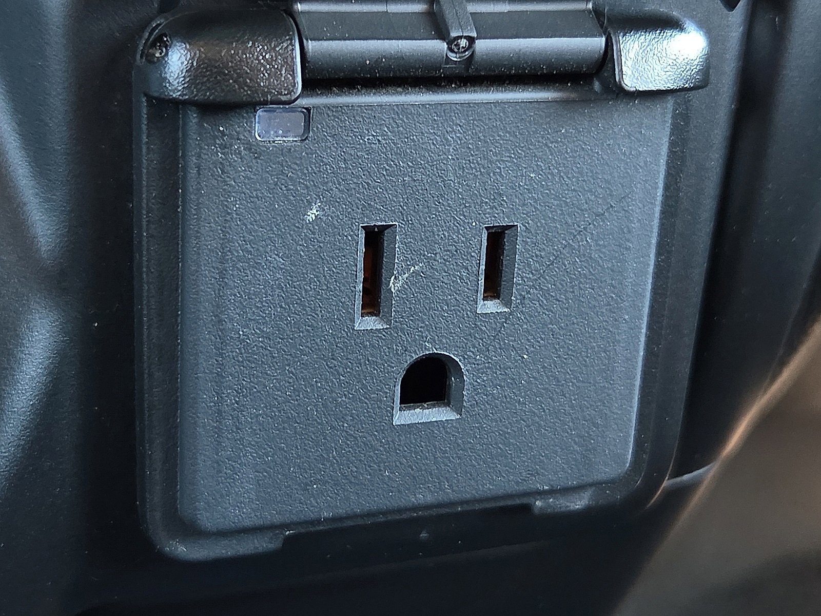 Used 2022 Chevrolet Silverado 2500 Custom w/ Custom Value Package image 19