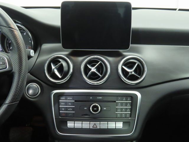 Used 2019 Mercedes-Benz CLA 250 image 14