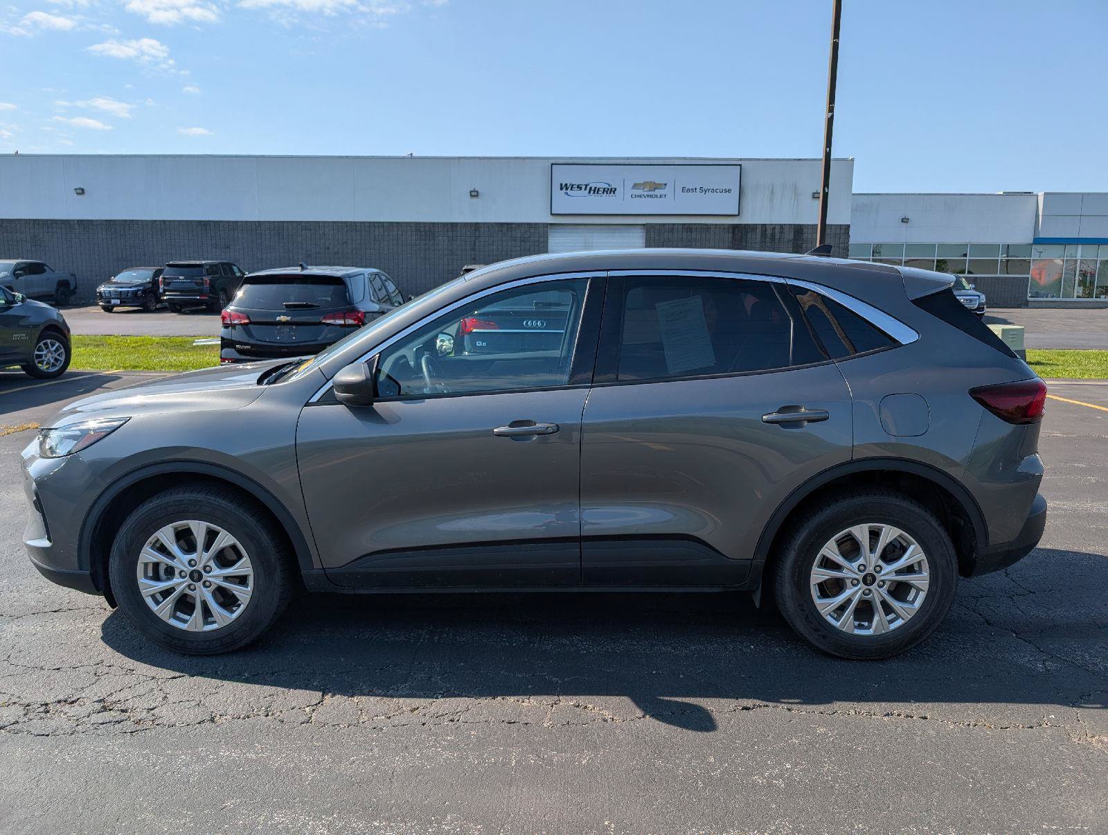 Used 2024 Ford Escape Active AWD/4WD image 10