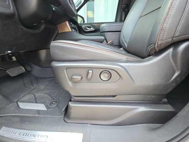 Used 2022 Chevrolet Tahoe High Country AWD/4WD image 23