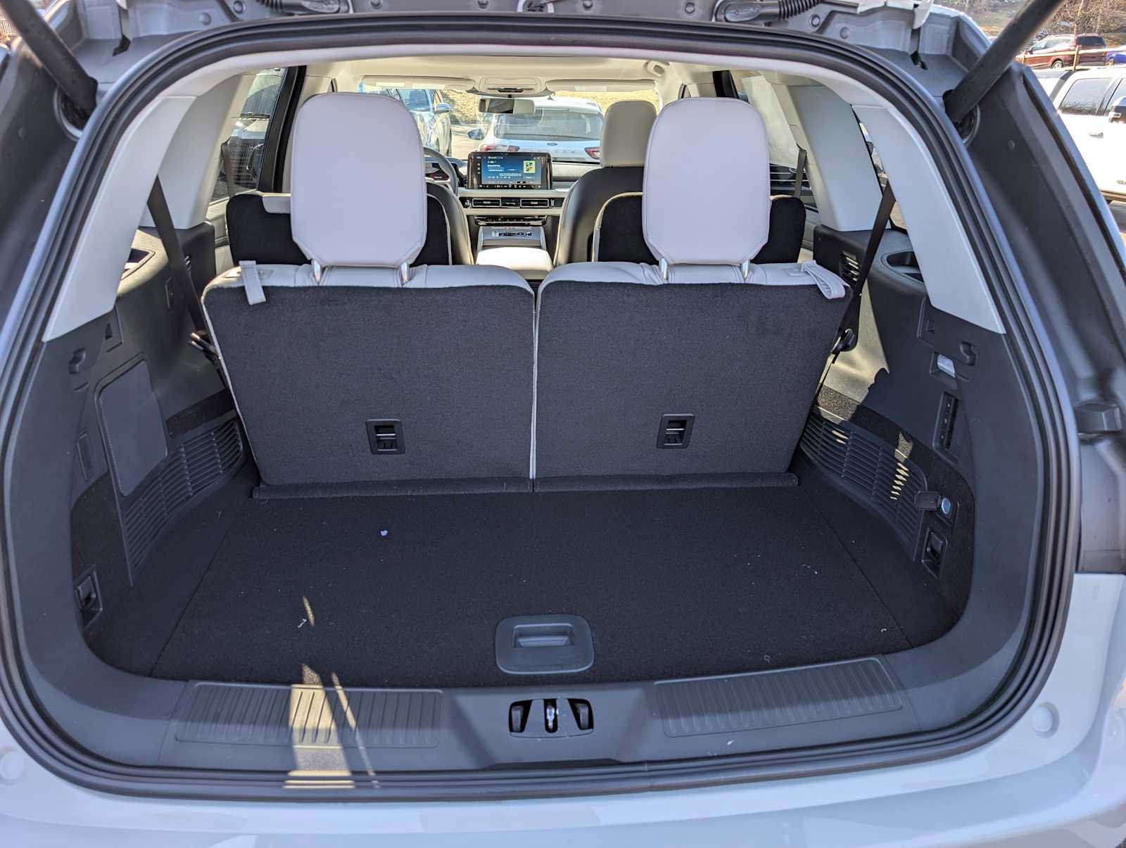 New 2026 Lincoln Aviator AWD image 7