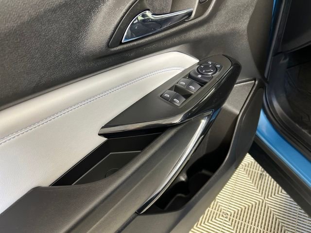 Used 2025 Chevrolet Trax LT w/ Driver Confidence Package image 13