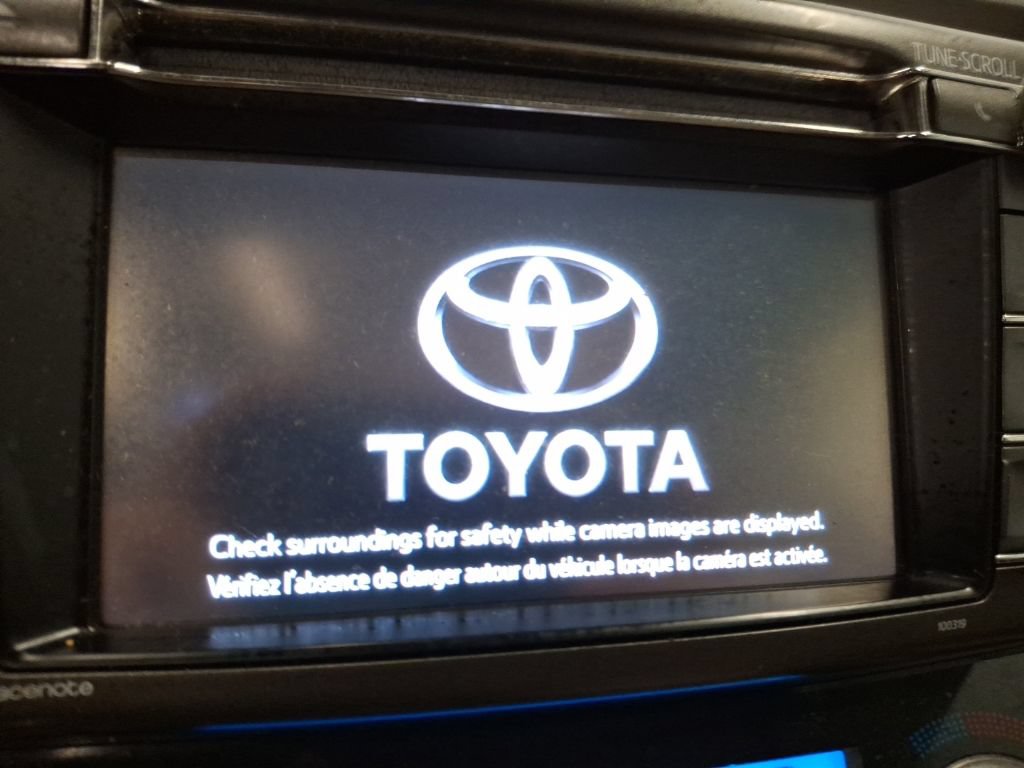 Used 2015 Toyota RAV4 XLE AWD/4WD image 22