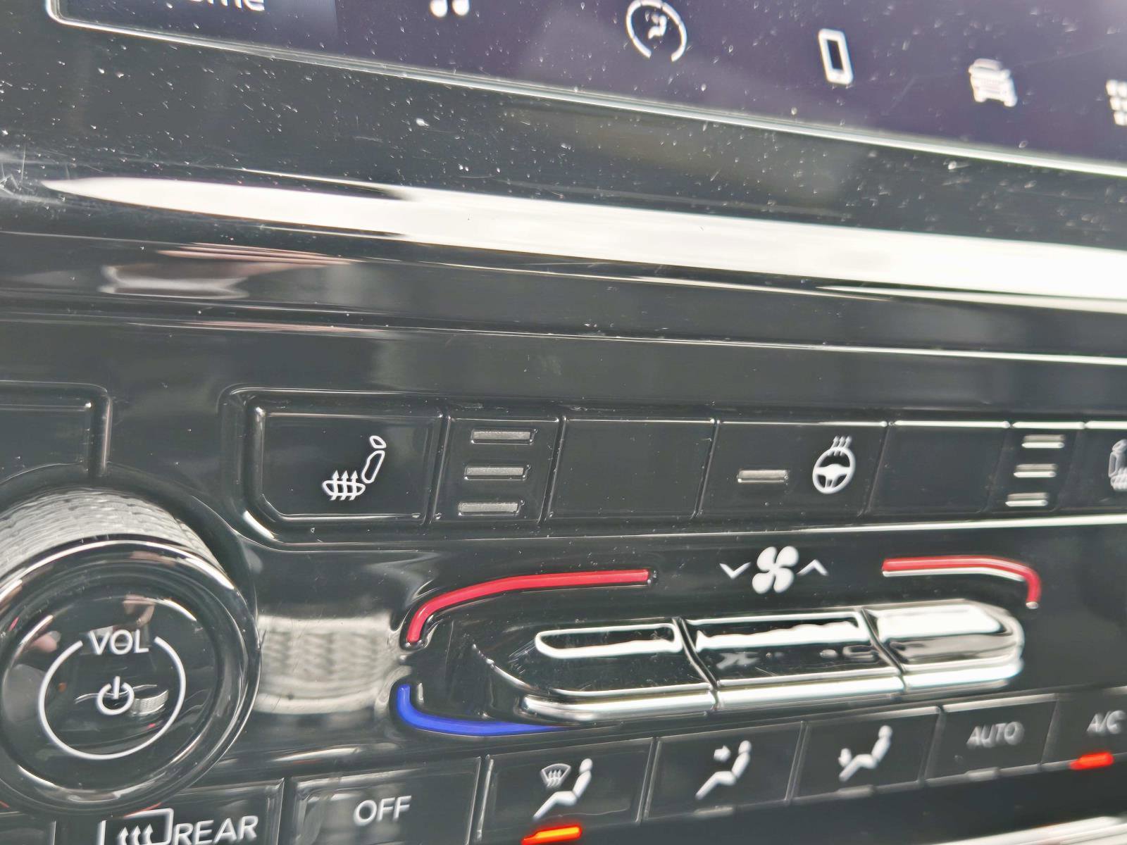 Used 2024 Jeep Grand Cherokee Altitude image 31