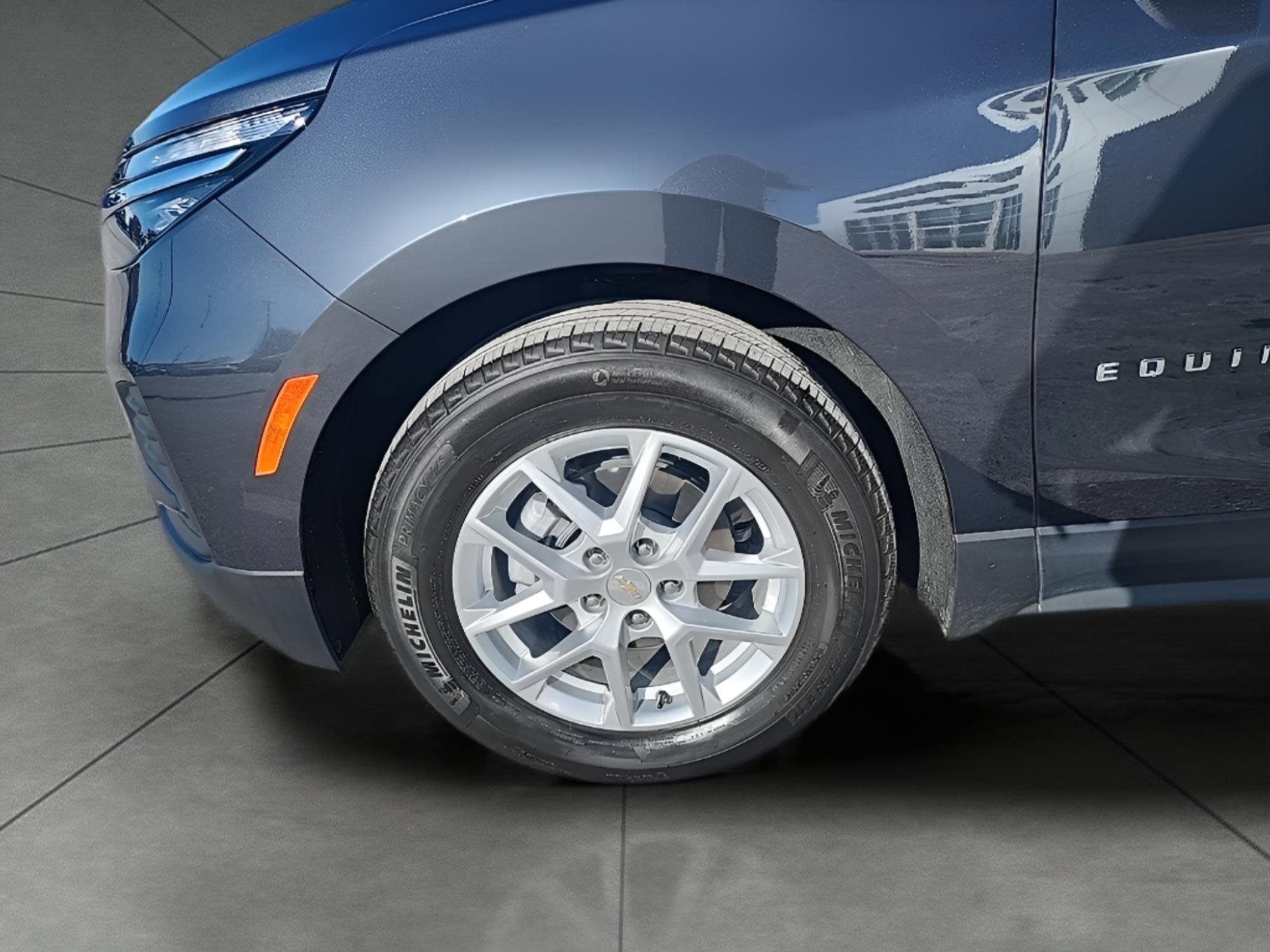 Used 2022 Chevrolet Equinox LS w/ LS Convenience Package image 9