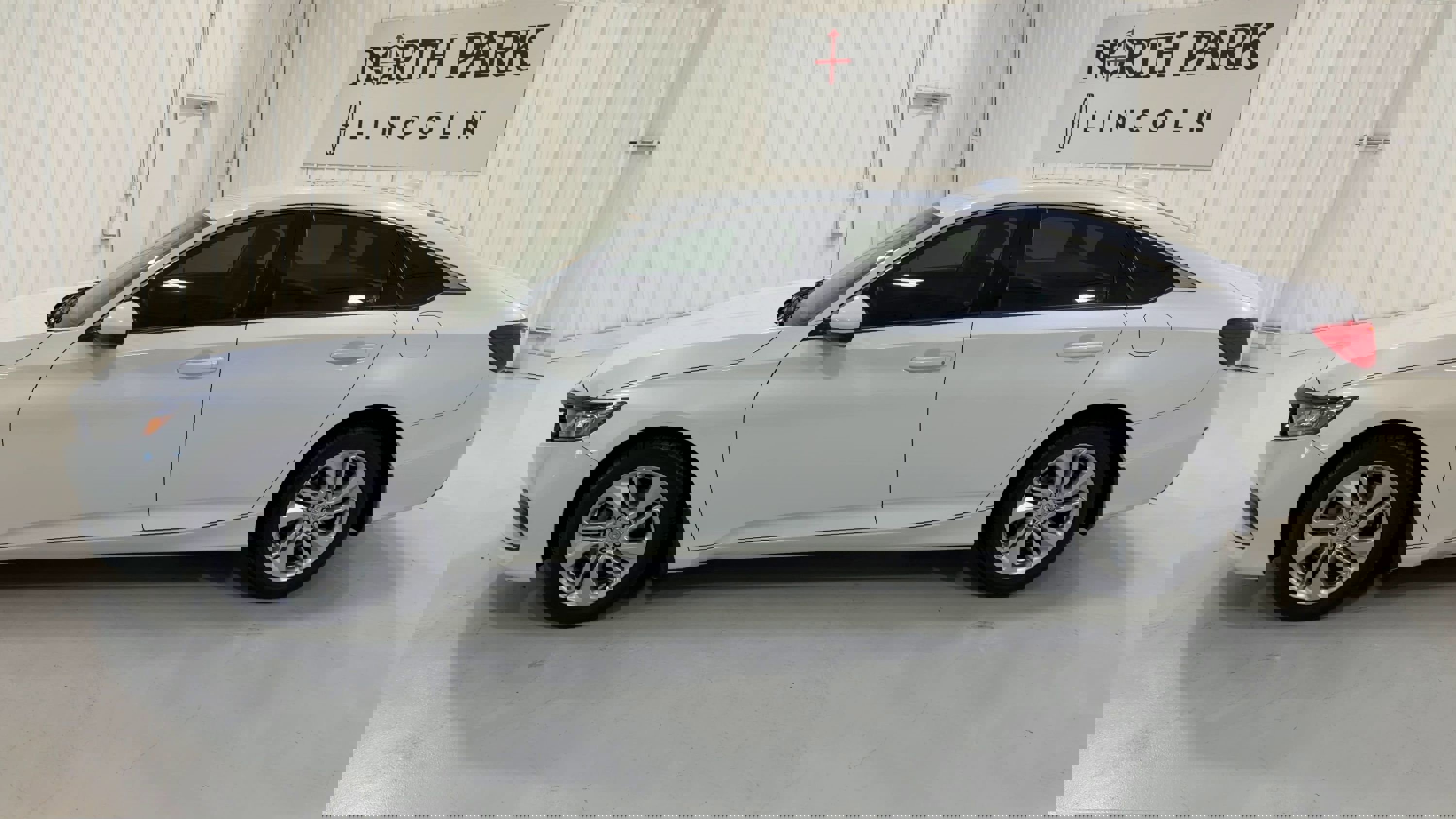 Used 2020 Honda Accord LX image 6