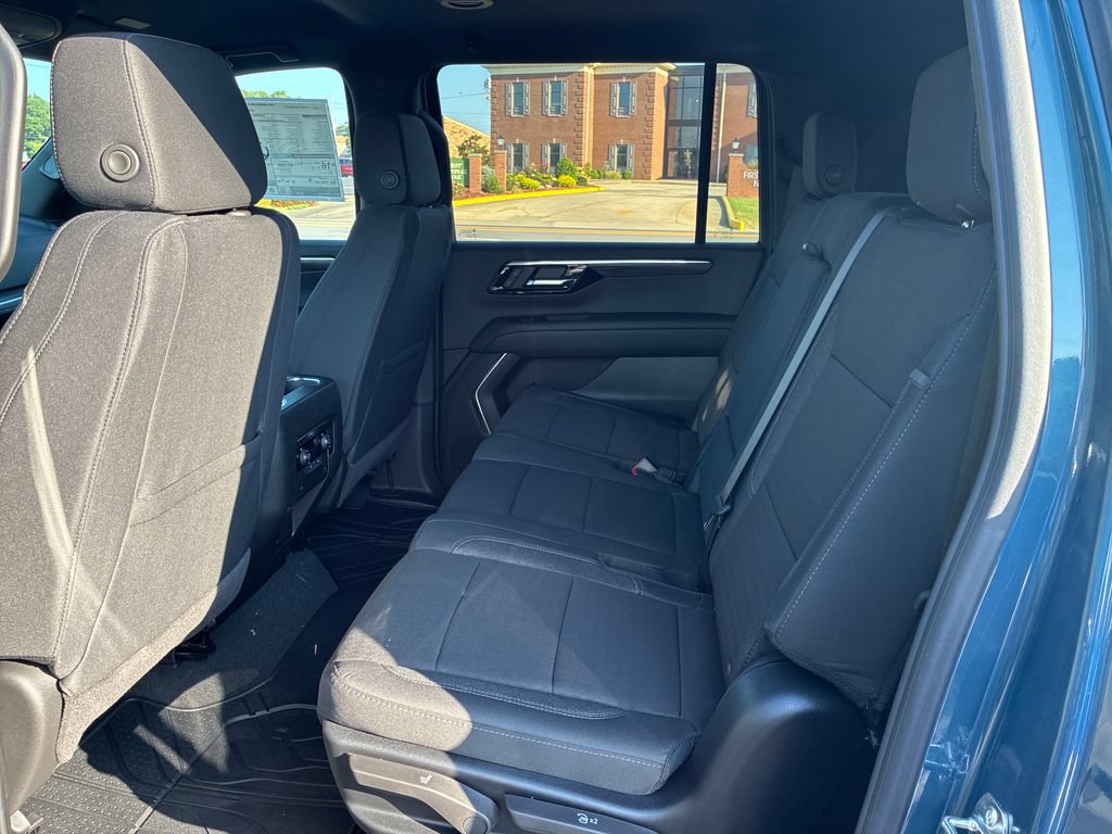 New 2026 Chevrolet Suburban LS w/ Max Trailering Package AWD/4WD image 16
