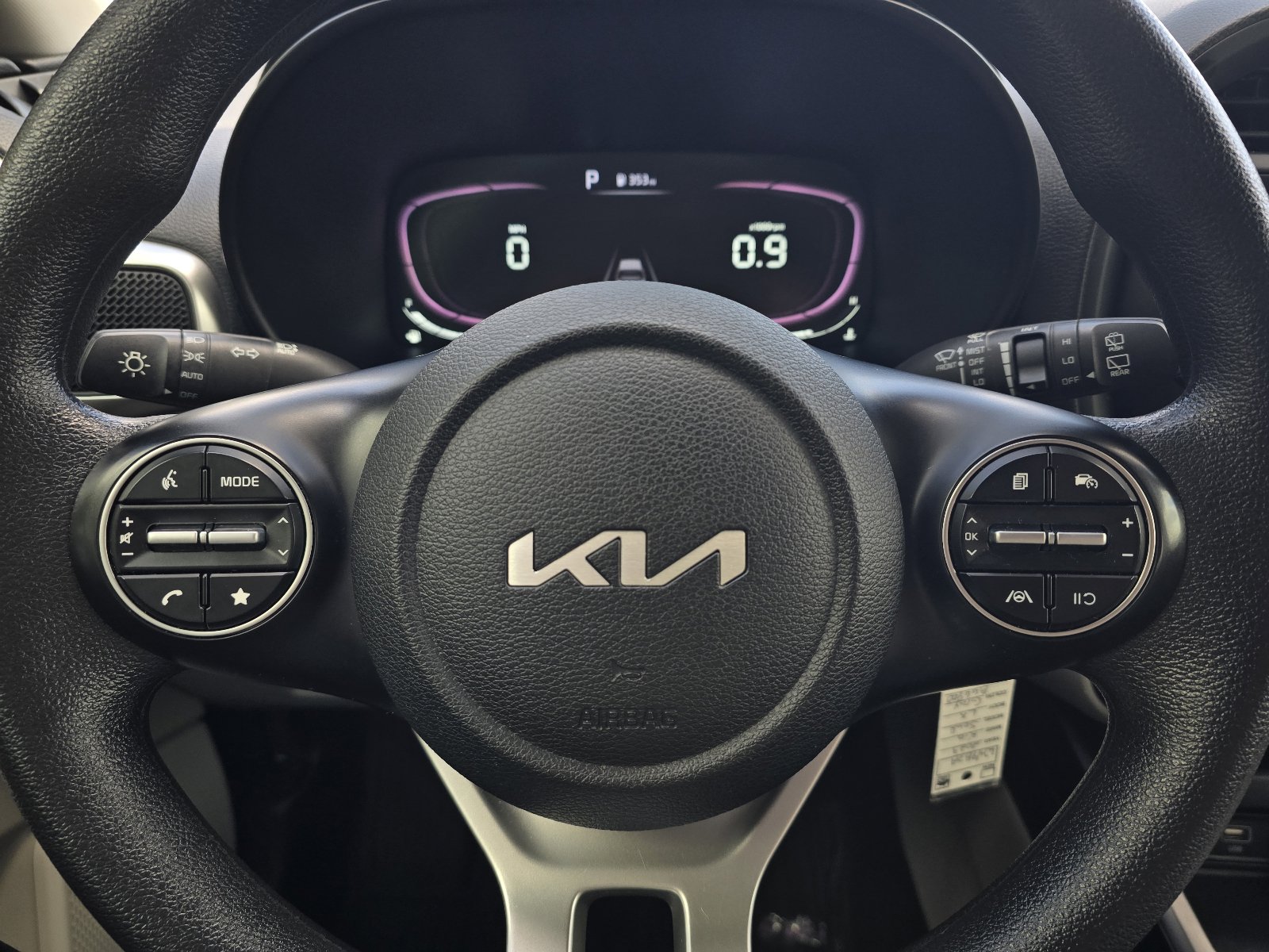 Used 2023 Kia Soul LX image 23