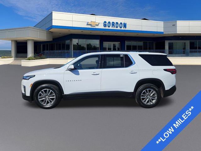 Used 2023 Chevrolet Traverse LT FWD image 2