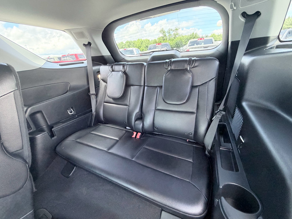 Used 2023 Ford Explorer Limited w/ Limited Technology Package RWD image 26