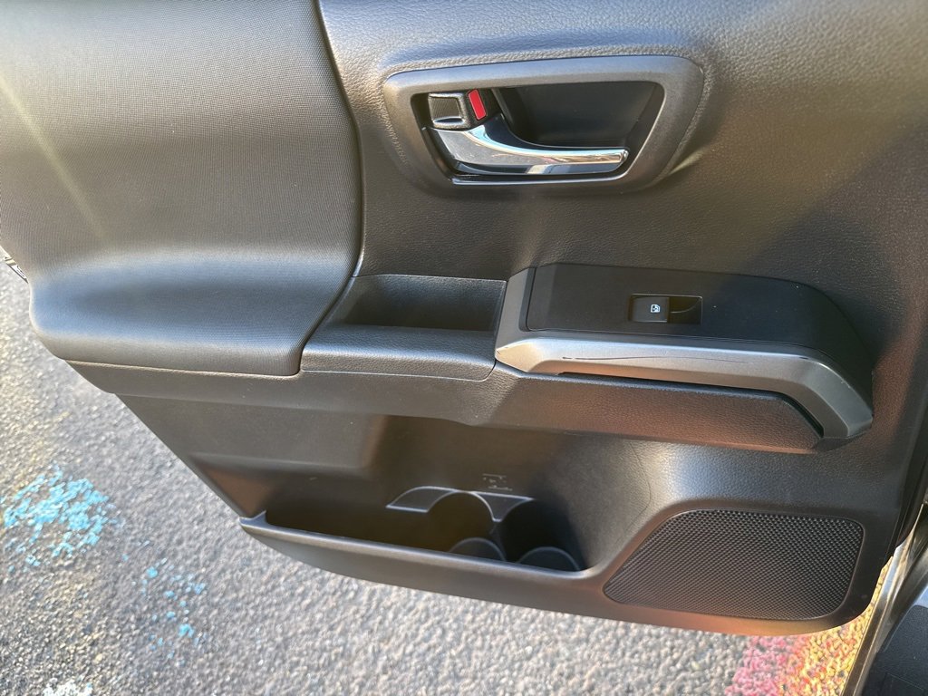 Used 2020 Toyota Tacoma TRD Sport image 23