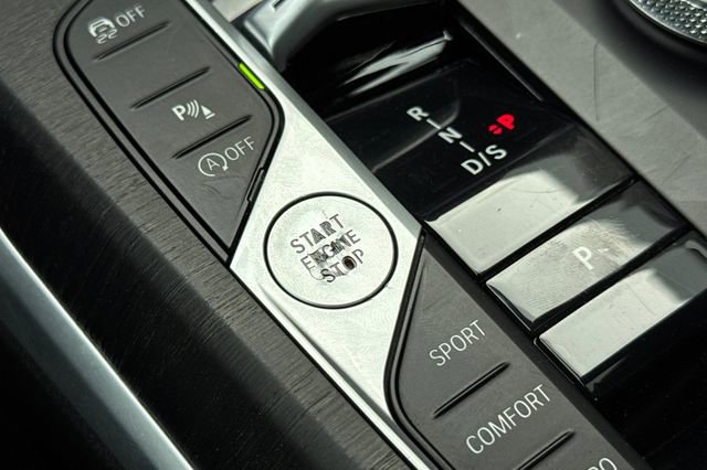 Used 2024 BMW 330i Sedan image 26