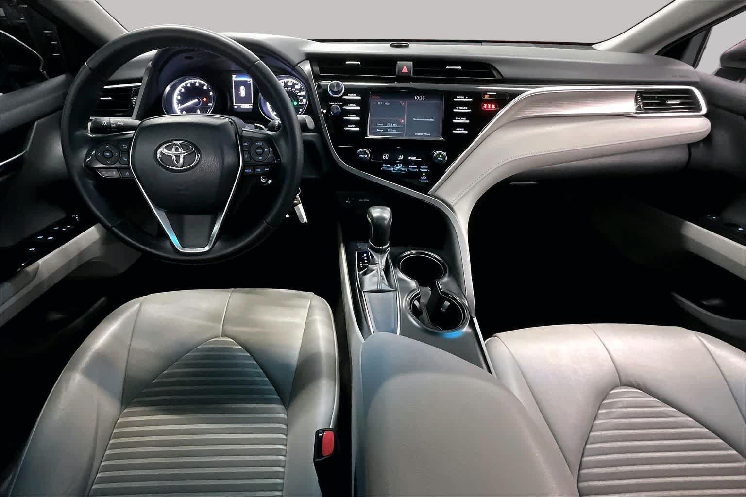 Used 2018 Toyota Camry SE FWD image 15