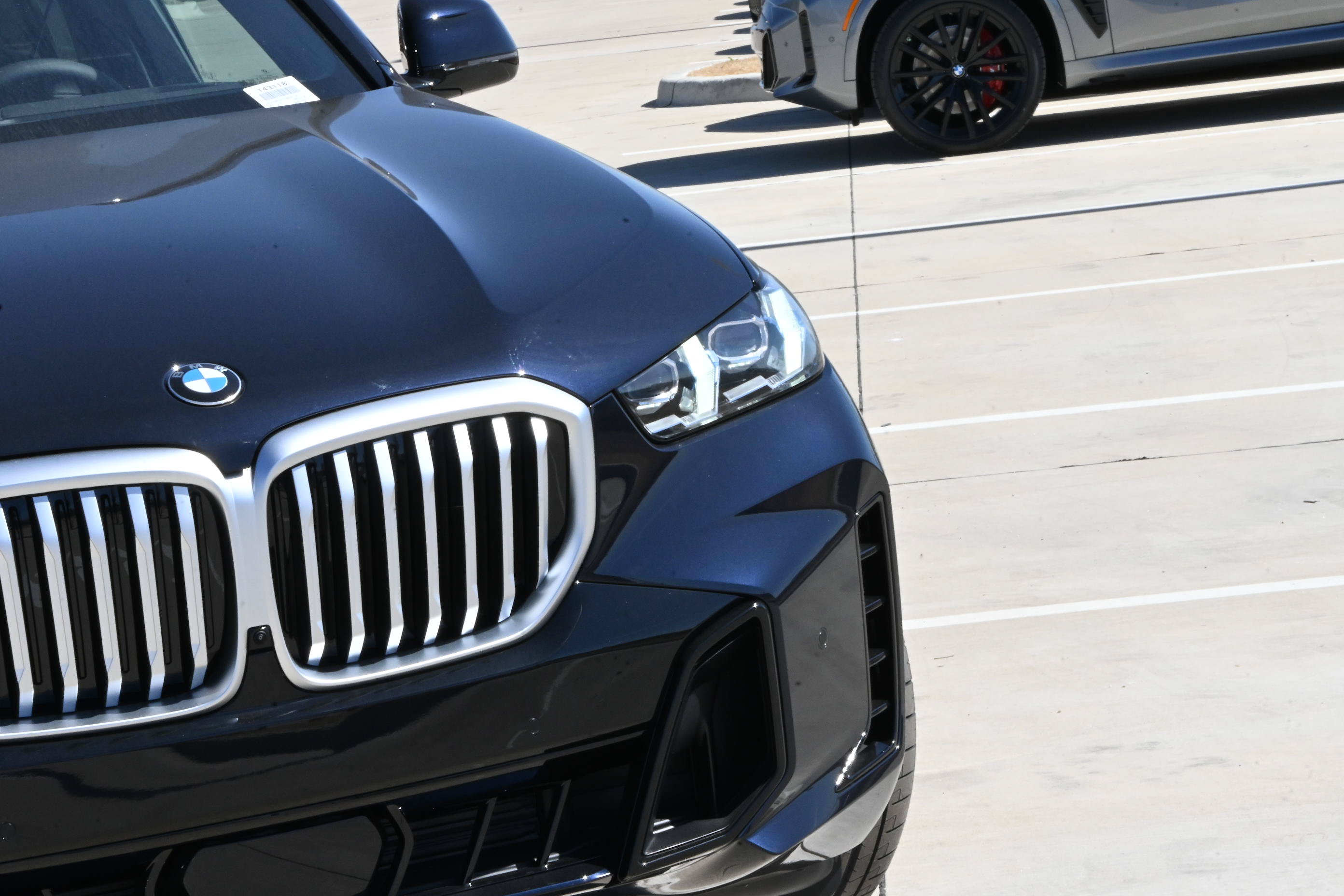 Used 2026 BMW X5 xDrive40i w/ M Sport Package AWD/4WD image 3