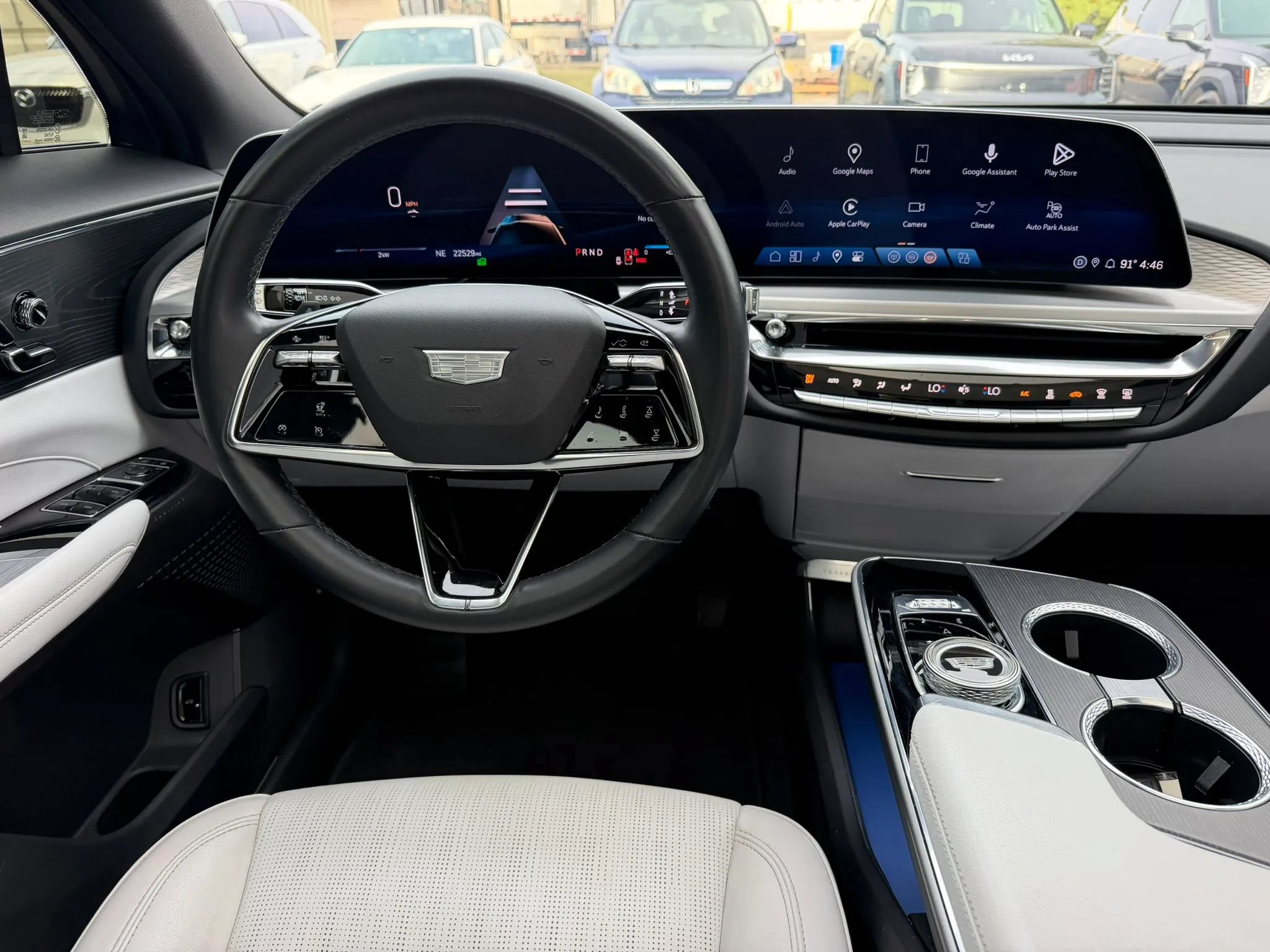 Used 2024 Cadillac Lyriq Luxury AWD/4WD image 12