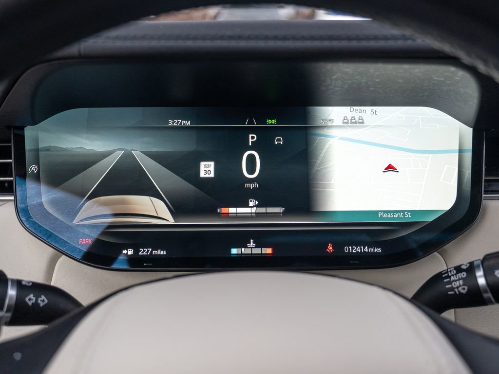 Certified 2025 Land Rover Range Rover SE image 14