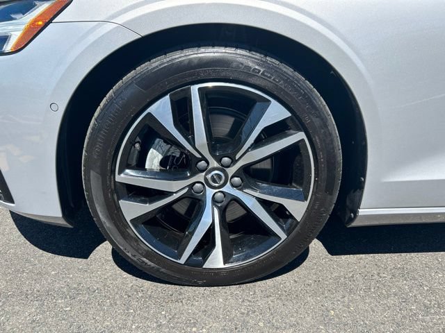 Certified 2023 Volvo S60 B5 Plus w/ Climate Package AWD/4WD image 9