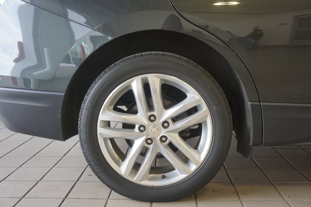 Used 2018 Chevrolet Equinox Premier AWD/4WD image 34