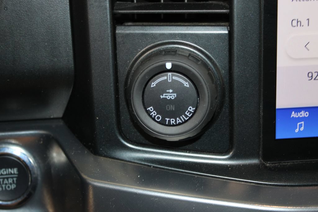 Used 2025 Ford F350 King Ranch w/ FX4 Off-Road Package AWD/4WD image 46