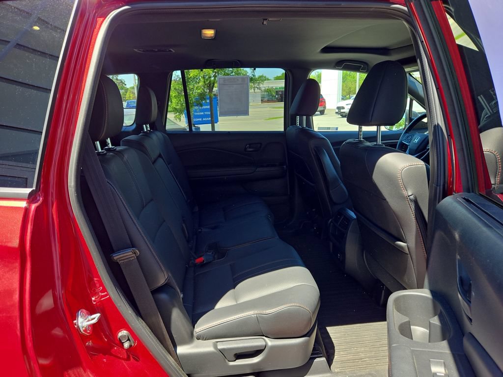 Certified 2022 Honda Passport TrailSport image 29