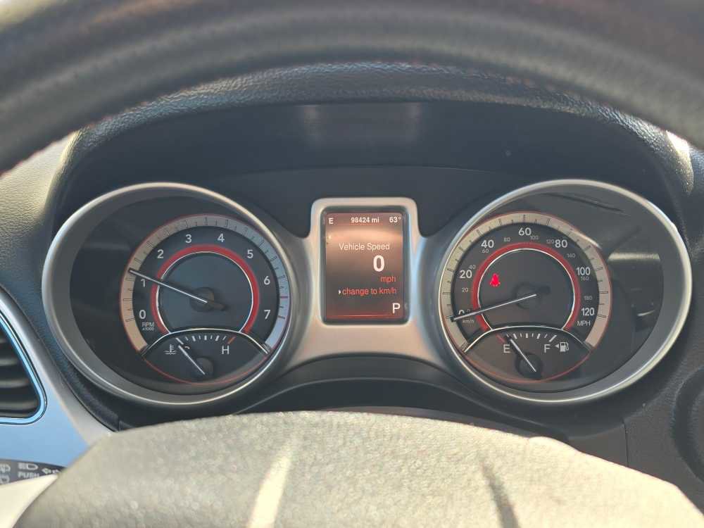 Used 2015 Dodge Journey R/T w/ Flexible Seating Group image 21