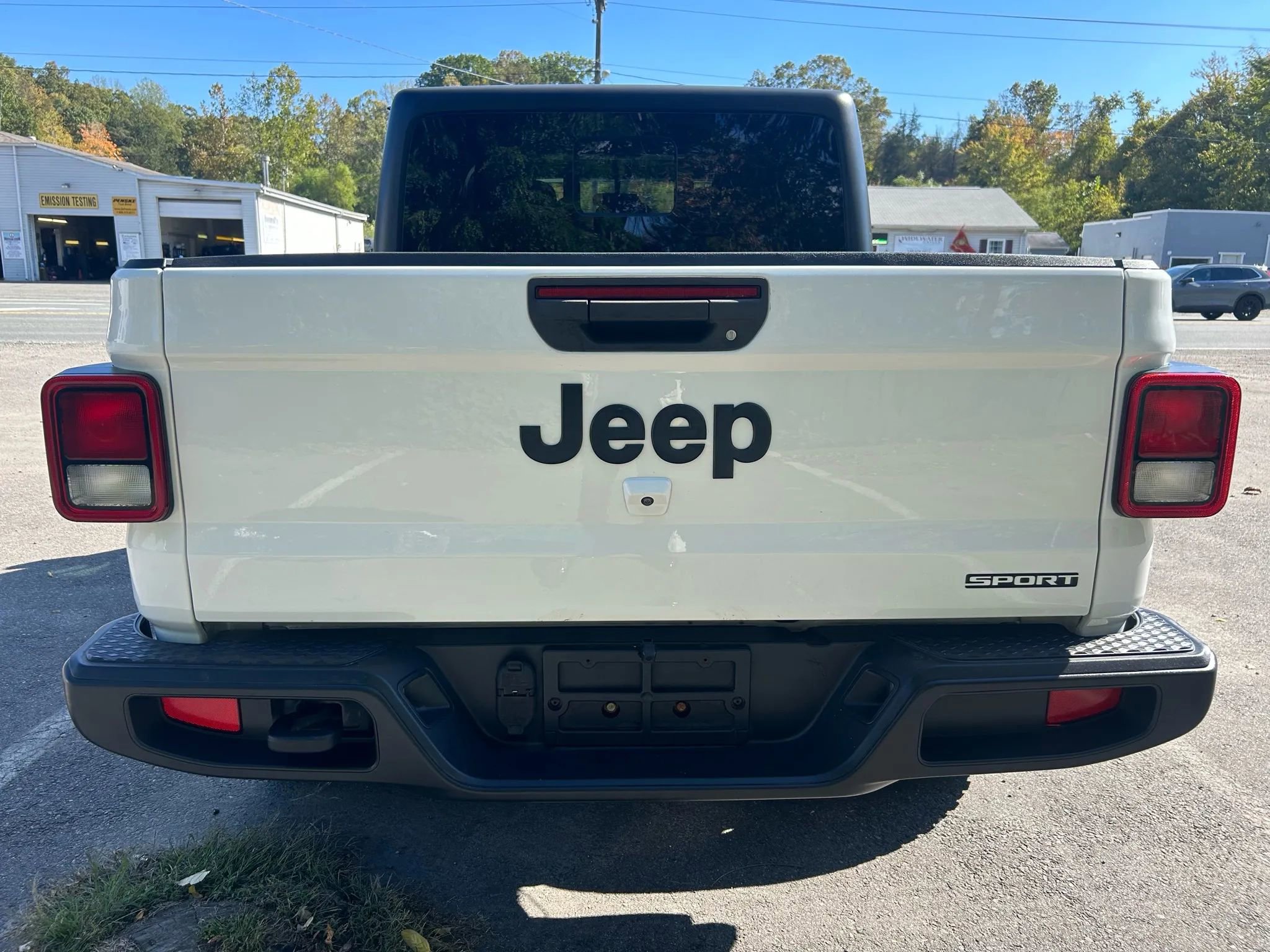 Used 2020 Jeep Gladiator Sport w/ Quick Order Package 24S image 10