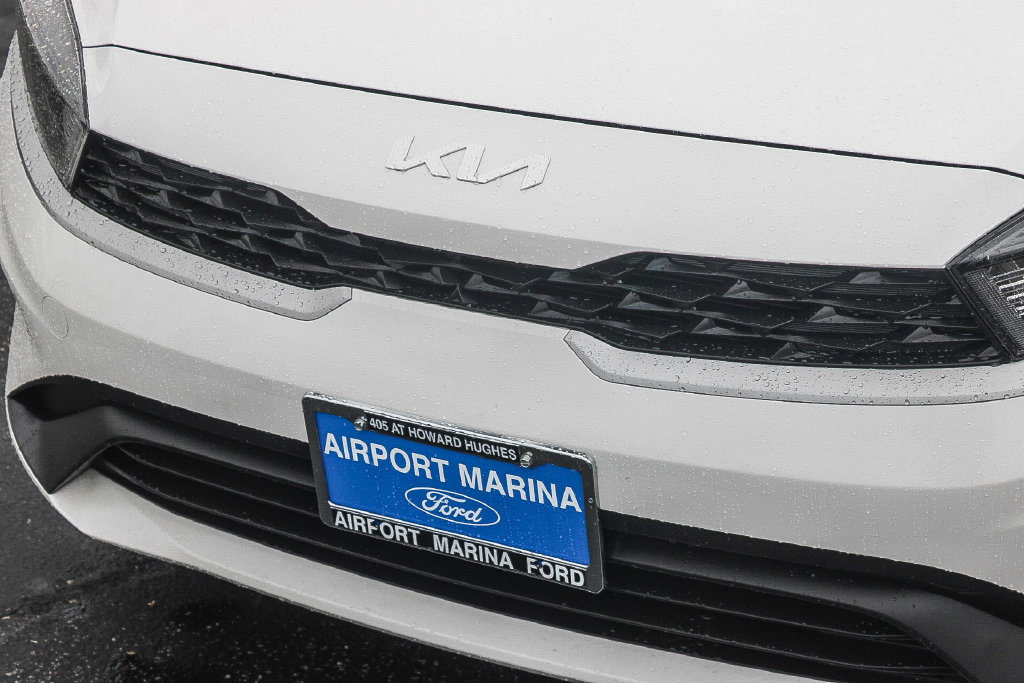 Used 2022 Kia Forte LXS FWD image 14