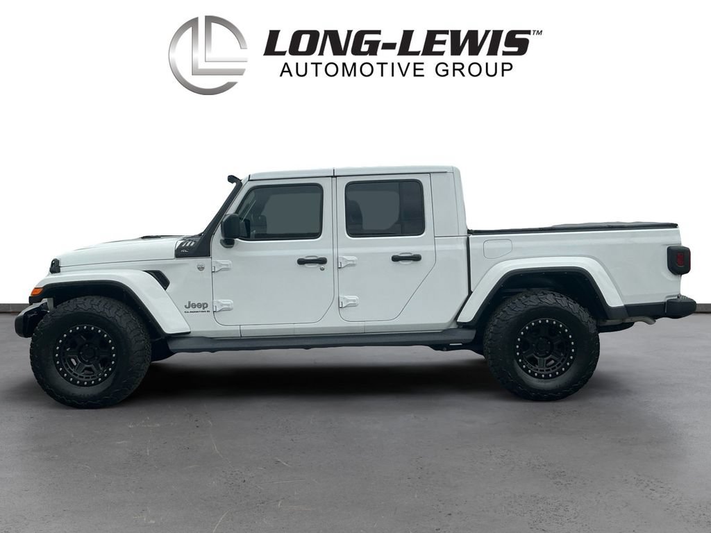 Used 2023 Jeep Gladiator Overland w/ Trailer Tow Package AWD/4WD image 2