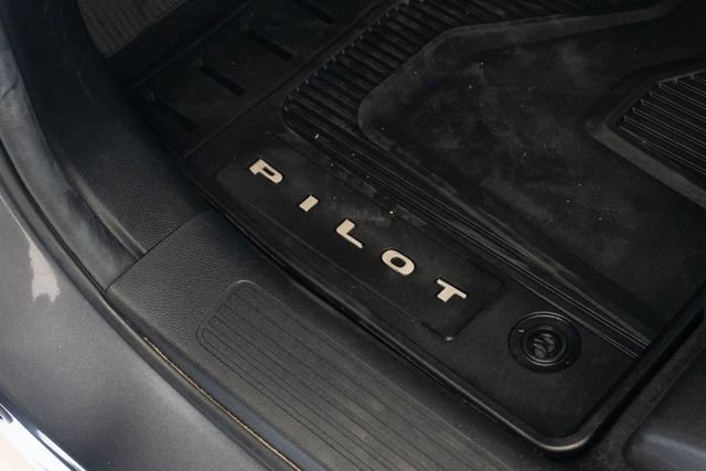 Used 2025 Honda Pilot EX-L image 16